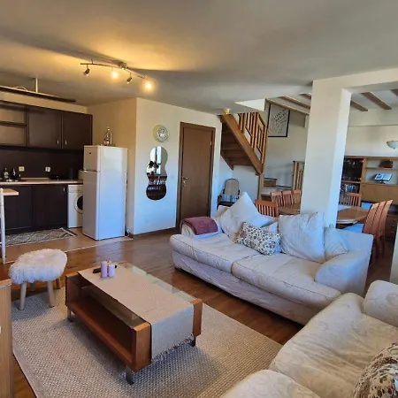 Libell - 3 Bedroom Penthouse Only 700 Meters From Lift Bansko