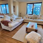 Libell - 3 Bedroom Penthouse Only 700 Meters From Lift דירה