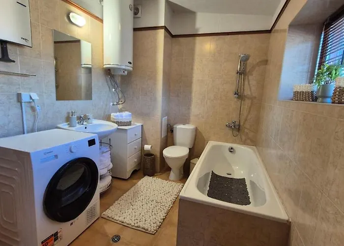 3 Bedroom Penthouse Only 700 Meters From Lift *