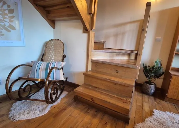 3 Bedroom Penthouse Only 700 Meters From Lift 아파트 반스코