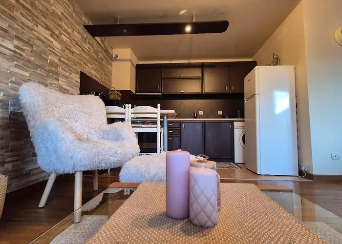 3 Bedroom Penthouse Only 700 Meters From Lift