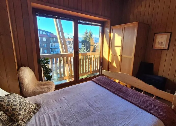 3 Bedroom Penthouse Only 700 Meters From Lift 아파트 반스코